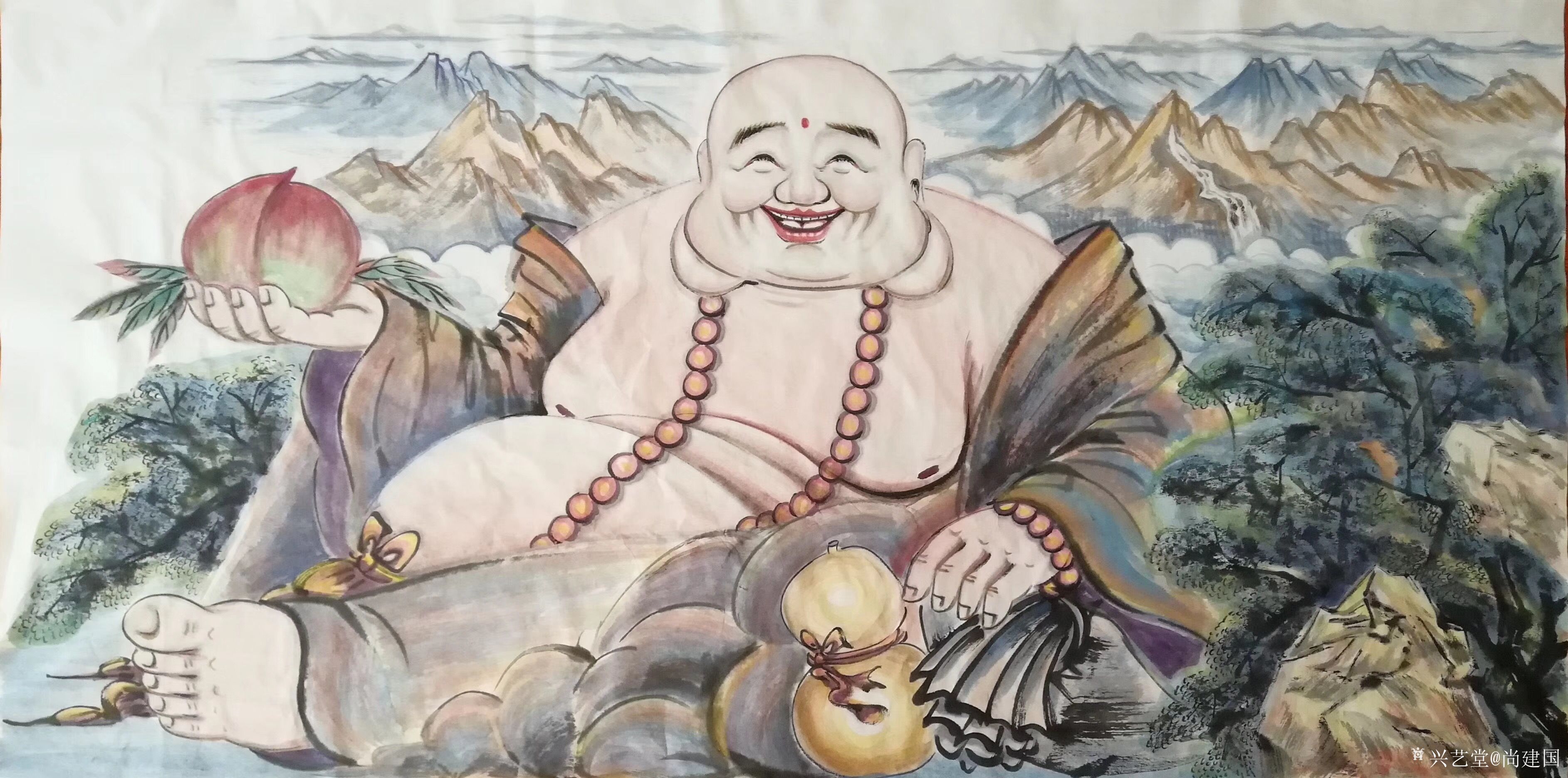 尚建国日记-有背靠金山的中华大自在弥勒佛稳坐厅上,施主在谈笑间享受