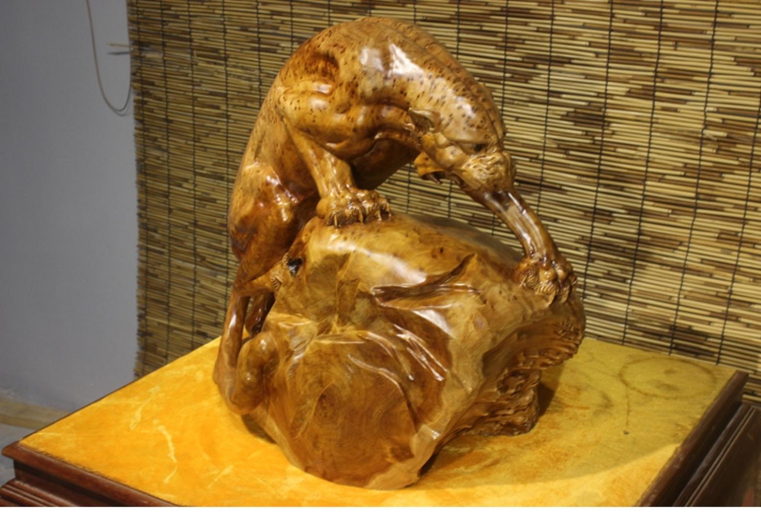 刘木雕刻作品《【榴豹】持有人刘木》【图0】