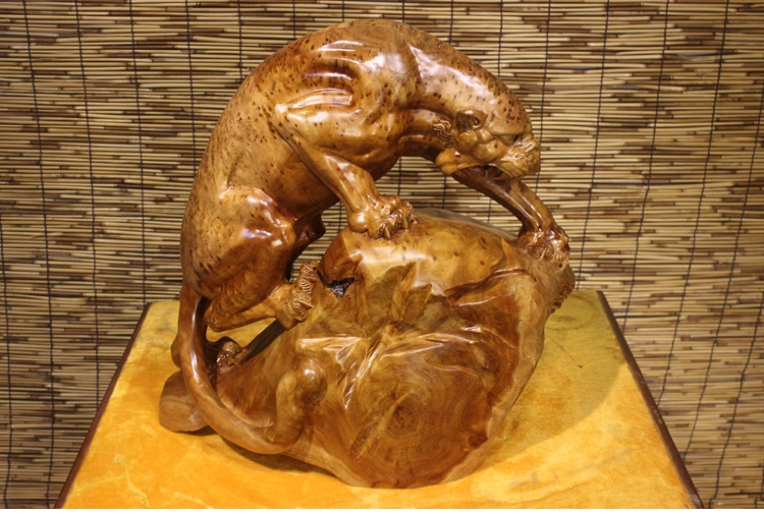 刘木雕刻作品《【榴豹】持有人刘木》【图3】