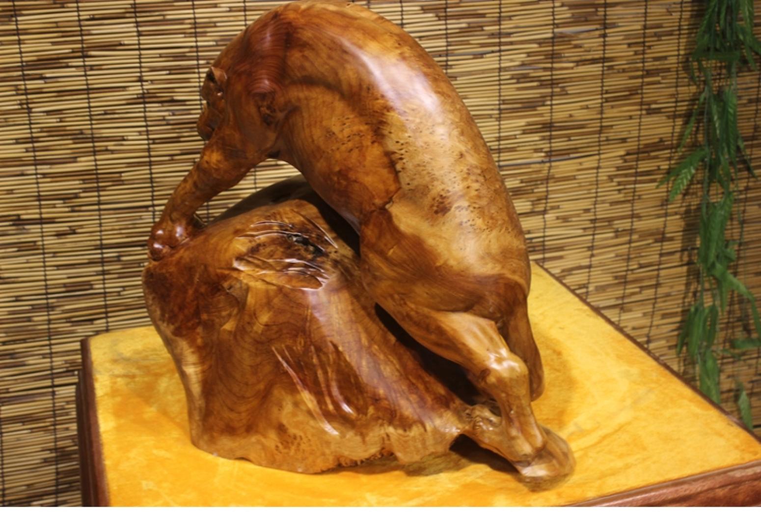 刘木雕刻作品《【榴豹】持有人刘木》【图5】