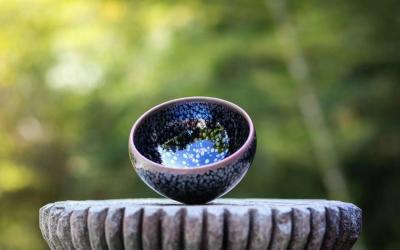 呈祥建盏日记-新品【听禅】
钵：9×5.5
  
听.禅音萦绕
修.一颗禅心
   【图1】