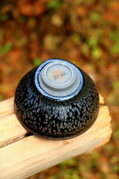 呈祥建盏日记-建盏黑底油滴系列
传统工艺烧制成功率——『难』
复古一比一还原宋代作品
全【图5】