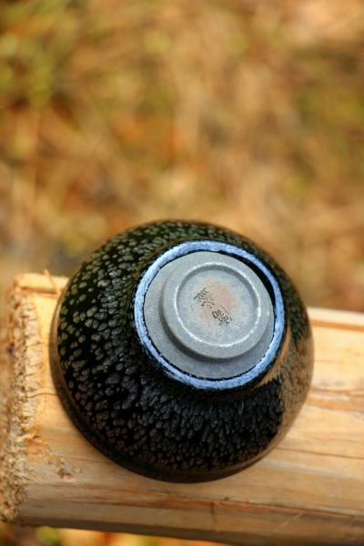 呈祥建盏日记-建盏黑底油滴系列
传统工艺烧制成功率——『难』
复古一比一还原宋代作品
全【图8】