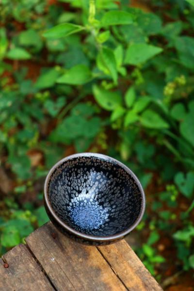 呈祥建盏日记-建盏黑底油滴系列
传统工艺烧制成功率——『难』
复古一比一还原宋代作品
全【图9】