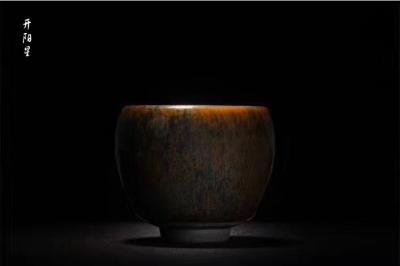 呈祥建盏日记-爆款【七星北斗】
     ——邹光辉 黄祥迪
北斗七星，星星各异，
一盏【图5】