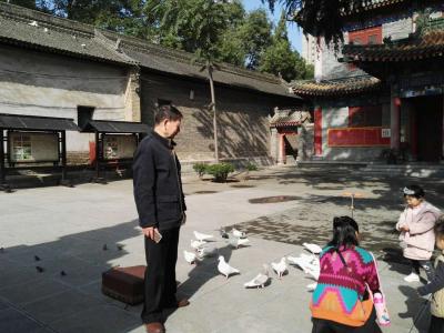 尚建国生活-赴佛教密宗祖庭大兴善寺，拜会省佛教协会常务付会长宽旭大和尚，沐浴佛光。【图8】