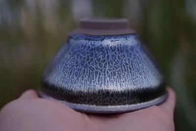 呈祥建盏日记-《墨麟》

手工制作精品·8cm*5cm左右
匠人：谢元辉
实物【图6】