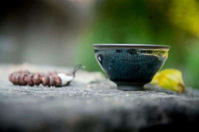 呈祥建盏日记-《箭雨》
【作者】陈荣(一品堂•荣赐)
【规格】8.8-9x 5cm 
【【图6】