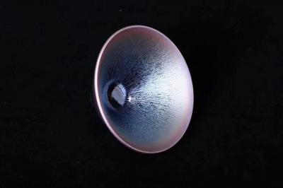 呈祥建盏日记-国文银毫
盏色贵青黑
玉毫条达者为上
图9喝武夷岩茶养出的七彩效果【图3】