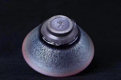 呈祥建盏日记-国文银毫
盏色贵青黑
玉毫条达者为上
图9喝武夷岩茶养出的七彩效果【图5】