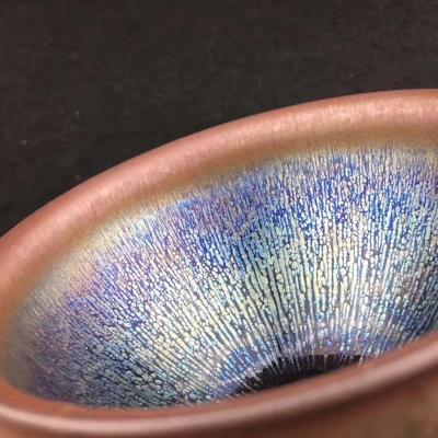 呈祥建盏日记-国文银毫
盏色贵青黑
玉毫条达者为上
图9喝武夷岩茶养出的七彩效果【图9】