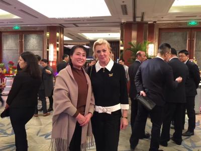 李尊荣日记-应大使邀请参加阿尔巴尼亚国庆招待会，与阿尔巴尼亚著名小提琴家欧朗和黑人歌星黑珍珠【图4】