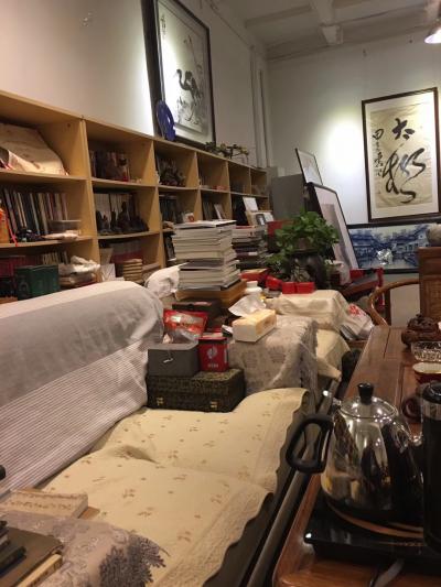 周鹏飞生活-处处有书相伴，实是平生所愿。
浮生时忙时闲，一切都可看淡。【图2】