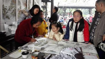 李奎生活-我已在成都市人民公园担任专业画师多年，每次在画画时都围了数名参观者，要求跟我学画【图6】