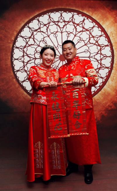 张忠廉日记-二0一七年十月五日上午十时二十八分在辽宁省沈阳市万象城大酒店为老同志王國華其女儿【图3】