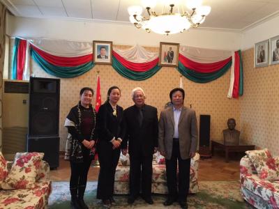 李尊荣生活-波黑大使安东·里尔先生也收藏了我的作品水墨虾一幅[胜利]，大使祖籍广东，一口流利【图1】