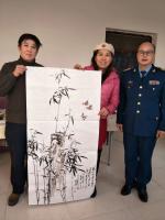 艺术家丁国祥生活:感谢美女盛情款待！感谢老同学！【图0】