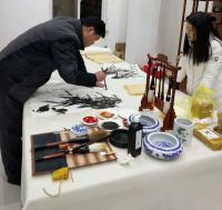 艺术家任清宇生活:昨晚画了几张竹子，经过反复修改满意的也就这张《立根破岩》吧！【图0】