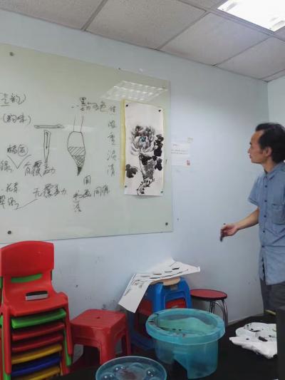 粟盛林生活-给深圳华为员工学国画第二期学员进行国画培训！苦中有乐撸起袖子加油干【图1】
