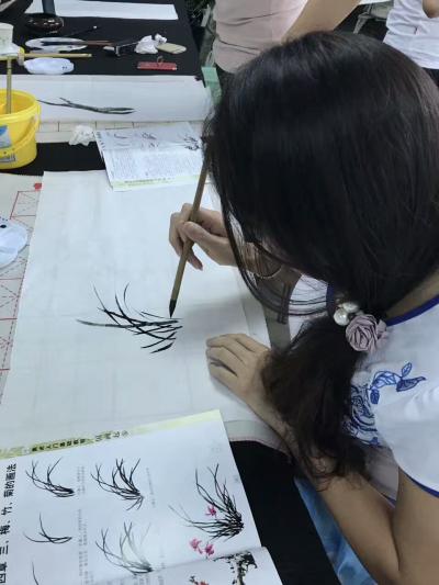 粟盛林生活-给深圳华为员工学国画第二期学员进行国画培训！苦中有乐撸起袖子加油干【图3】