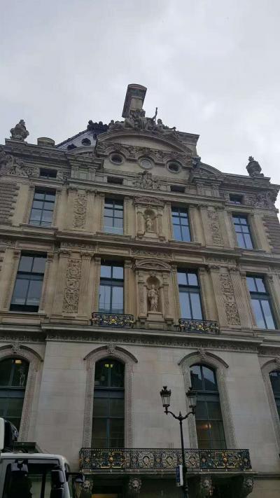 姬保国生活-巴黎埃菲尔铁塔，卢浮宫，巴黎圣母院掠影。起驾回国，法国戴高乐机场。【图6】