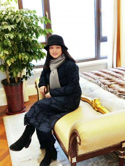 刘晓宁生活-在漂亮的别墅里臭美【图4】