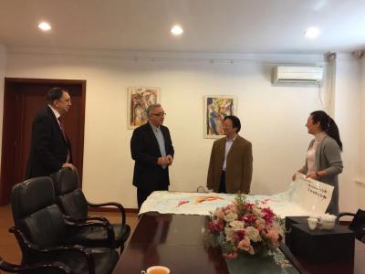 李尊荣收藏-画家王广然应亚美尼亚大使谢尔盖·马纳萨良邀请，一带一路文化交流广然艺术走进大使馆【图3】