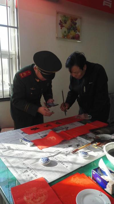 安士胜生活-西青区文艺轻骑兵送福进万家继续进行中，今天走进武警某部慰问，也是今年西青区文化馆【图1】