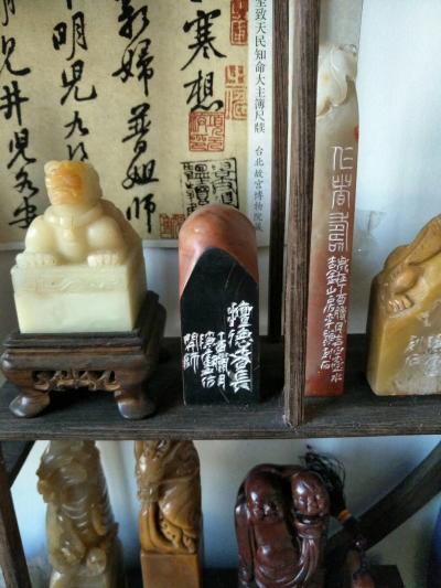 李显日记-隐庐新作共赏
印文:擅德者長
材质:老挝石
尺寸:2.9x2.9x7.2c【图5】