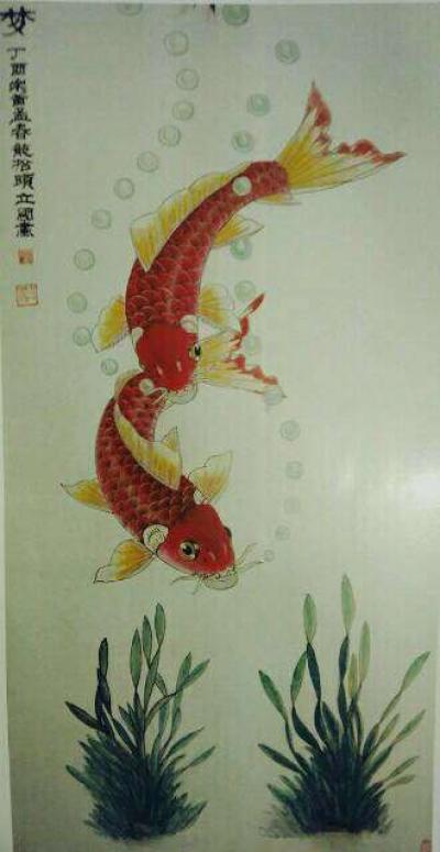 张立国日记-今日说鱼。为了画好双鱼图，表现出与其他画派不同的风格，只能借助写生，手头再多参考【图1】