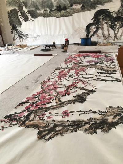 叶仲桥日记-昨天朋友发了这张梅花美人上来、忽然想画梅花的冲动、是不是很美呢！年初五带着梅花美【图3】