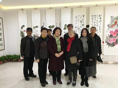 刘晓宁生活-高新书画院，与孙院长一见如故，她一直强调要踏实做事，欣赏这种做法，花香蝶自来，经【图3】