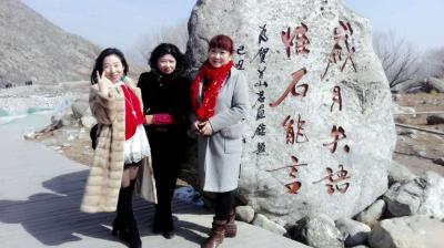 陈秀梅生活-今天一早，同学约好一起去贺兰山岩画转一下，我当然是不会浪费时间拿起速写本，在休息【图2】