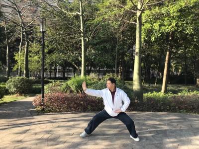 石广生生活-夜有所梦
  连续三天阴雨湿冷，晨练被迫中断。遇到常于清晨遛狗的邻居总是问：先【图3】