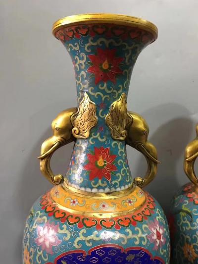 东方古玩城堡收藏-回流老景泰蓝大象耳双凤戏牡丹图花瓶摆件一对，尺寸20×58cm，喜欢私聊我【图2】