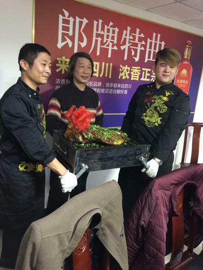 刘应雄生活-回到家乡宁远，来到自己题写牌匾的生态农庄----《华舜园》，非常激动。一年前，这【图6】