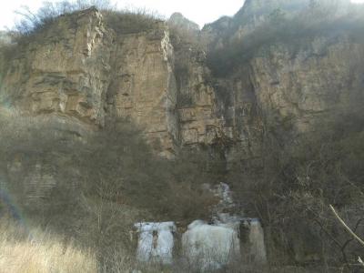 王林昌生活-真实的山水和国画山水之间是真实的契合，书画才含真山山水之形之骨之魂，虽然天气依旧【图1】