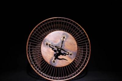 东方古玩城堡收藏-海外回流、海南黄花梨鸟笼一个、此件去藏品取料上乘，做工精致，木质坚硬，水波纹清楚【图2】