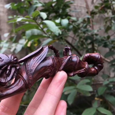 珍玩斋收藏-海黄紫油黎老料虎皮纹《一鸣惊人》笔架摆件
规格为13*3.1*2.2克重26克【图3】