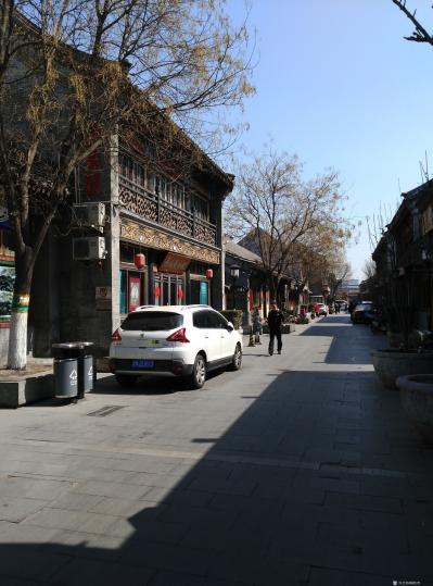 杨牧青日记-上午先生在琉璃厂字画店观光，
有一小丫头店员笑迎而上，
说道:
您好先生，【图1】