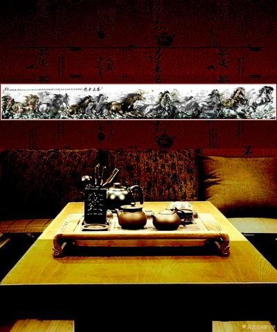 潘宁秋日记-《万马奔腾》4米X50公分
落款：
长调悠扬万马腾，犹闻战场鼓声鸣，
旌旗【图1】