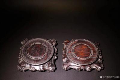 东方古玩城堡收藏-晚清，黄杨木雕盘根错节书房坐子、此件藏品取料名贵稀少，雕刻盘根纹饰精美，褒奖皮壳【图2】