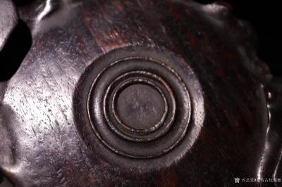 东方古玩城堡收藏-晚清，黄杨木雕盘根错节书房坐子、此件藏品取料名贵稀少，雕刻盘根纹饰精美，褒奖皮壳【图7】