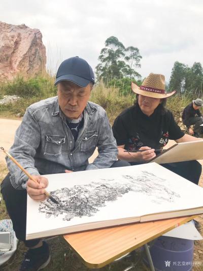 叶仲桥生活-随云浮画院到罗定市古驿道写生创作采风活动。感谢佛山服装公司贺总赠送的名牌服装！【图4】