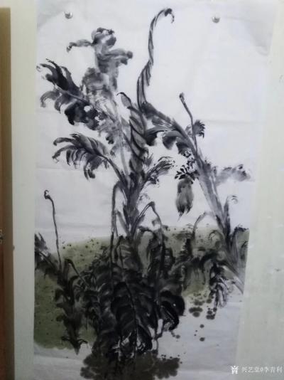 李青利日记-雨打芭蕉叶带愁，心同新月向人羞。
馨兰意望香嗟短，迷雾遥看梦也留。
李青利国【图1】