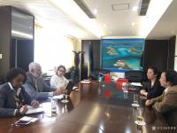 艺术家李尊荣生活:一带一路广然艺术团队应新任巴哈马驻华大使匡特先生邀请走进大使【图1】