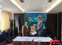 艺术家李尊荣生活:一带一路广然艺术团队应新任巴哈马驻华大使匡特先生邀请走进大使【图2】