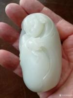 艺术家尚建国收藏:因佛结缘，收藏到的两个和田玉弥勒，让人爱不释手。
各位早上【图4】