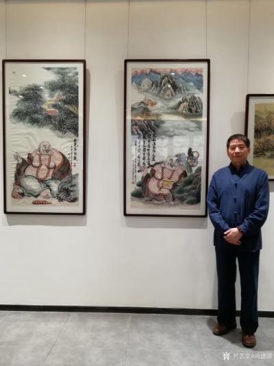 尚建国荣誉-羞溚溚的玫瑰静悄悄的开，
秦商书画在陕西天博美术馆默不作声的开始展览。
看作【图4】