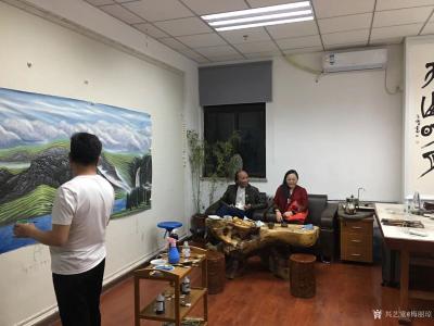 梅丽琼日记-今天，新华融媒国礼书画名家梅丽琼，蒋志强，解放军艺术学院画家耿庆利，在星光影视园【图5】